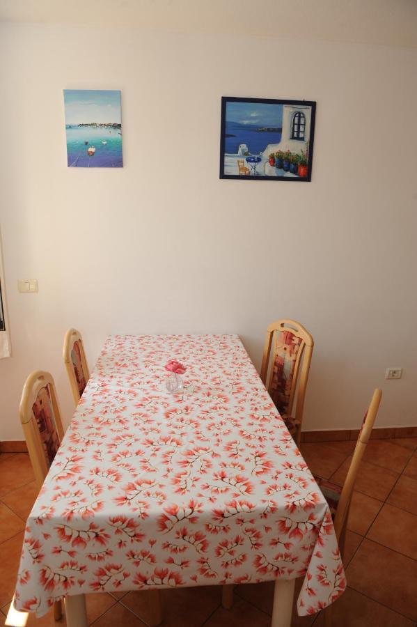 Apartma Lavela Izola Eksteriør bilde